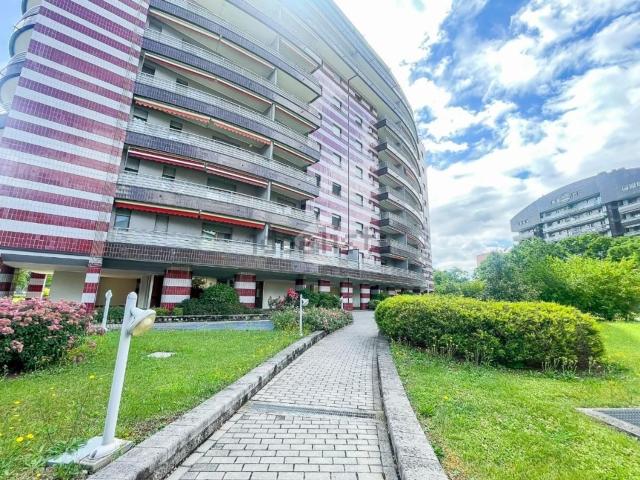 Appartamento in affitto a Municipio 9, Milano