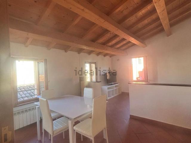 Appartamento in affitto a Centro, Marche