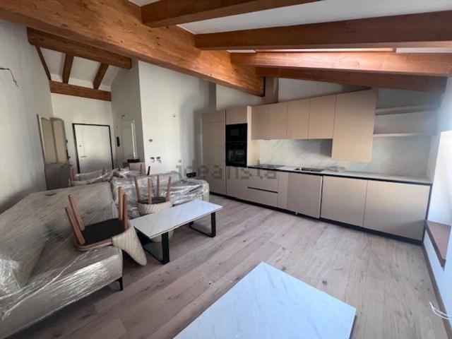 Appartamento in affitto a Comunità della Vallagarina, Borgo Sacco