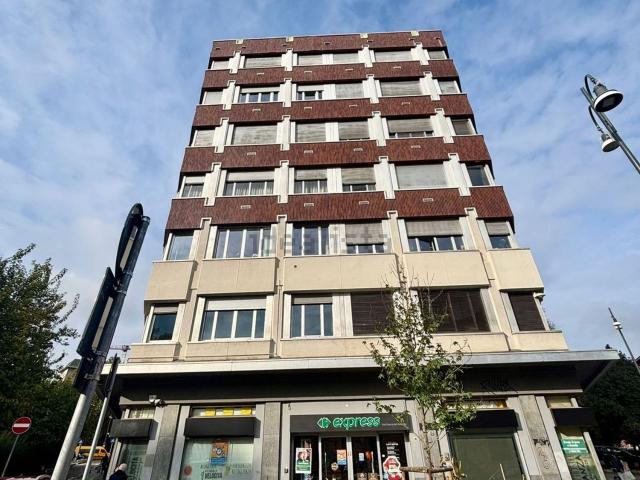 Appartamento in affitto a Centro storico, Milano