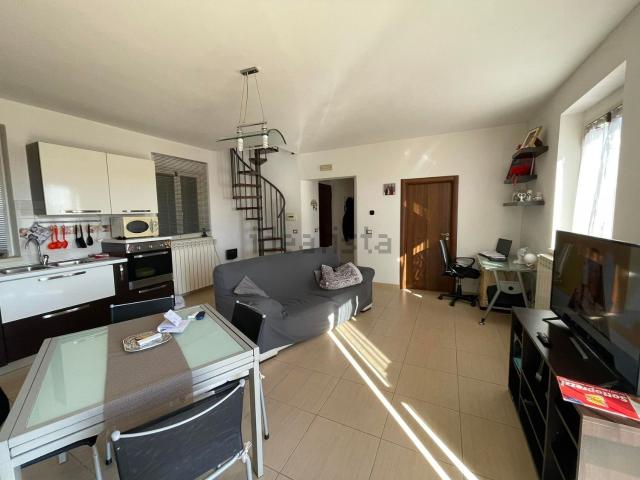 Appartamento in affitto a Dulcino, Calabria