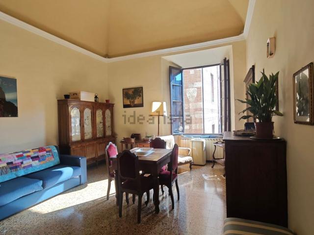 Appartamento in affitto a Contrada della Lupa, Siena