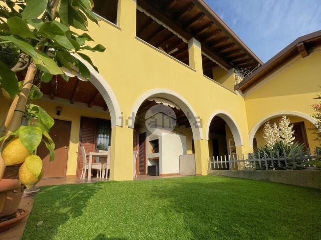 Appartamento in affitto a Padenghe Sul Garda, Lombardia