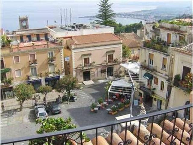 Attico in affitto a Taormina, Sicilia