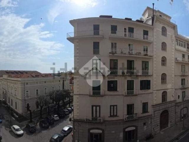 Appartamento in affitto a Salerno, Campania
