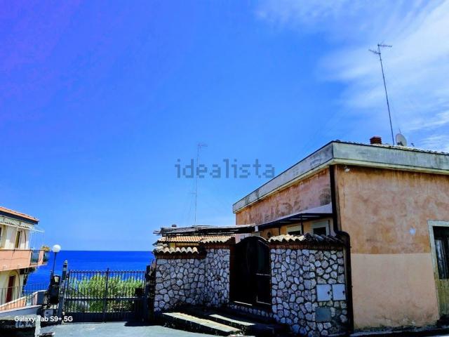 Appartamento in affitto a Barriera, Aci Castello