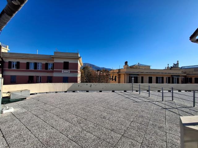Appartamento in affitto a Medio Levante, Serra Riccò