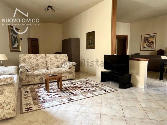 Appartamento in affitto a Sud-Est, Brenzone