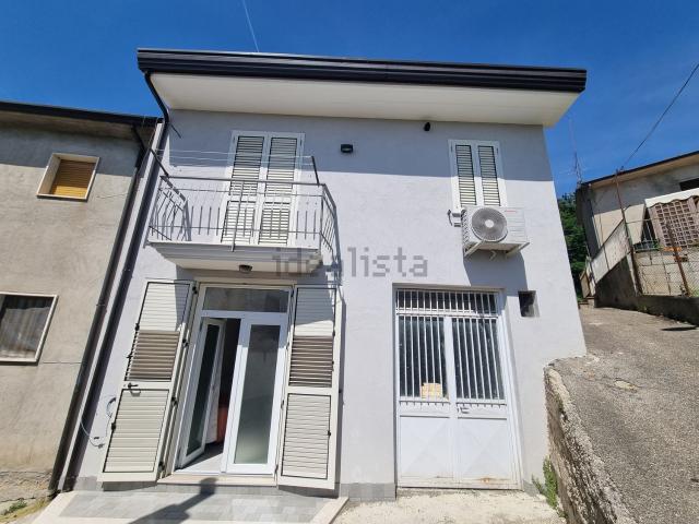 Appartamento in affitto a Santa Paolina, Campania