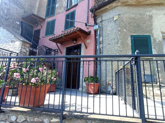 Appartamento in affitto a Acuto, Lazio