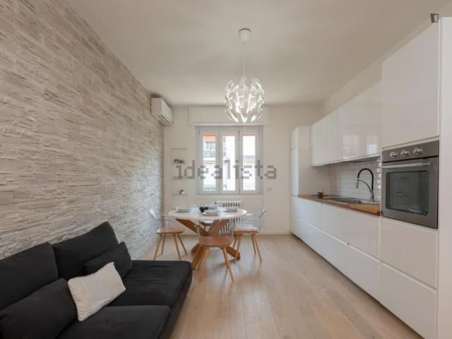 Appartamento in affitto a Municipio 9, Milano