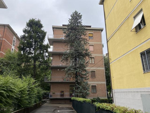 Appartamento in affitto a Sant'Agostino esterna-Porta Castello, Re