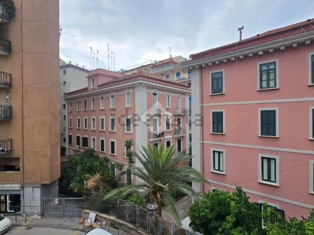 Appartamento in affitto a Salerno, Campania