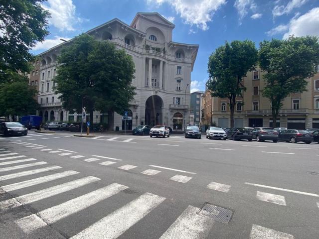 Appartamento in affitto a Zona Centro, Brescia