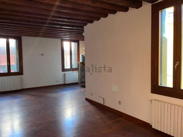Appartamento in affitto a Venezia-Murano-Burano, Venezia