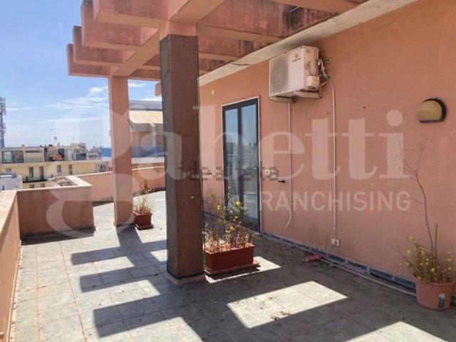 Attico in affitto a Centro, Puglia
