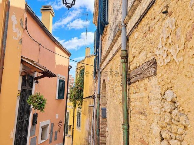 Appartamento in affitto a Quartiere Borgo, Lanciano