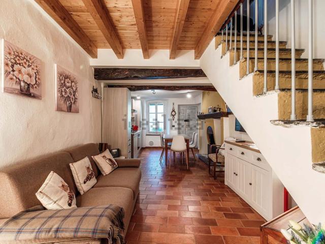 Appartamento in affitto a Sala Comacina, Lombardia