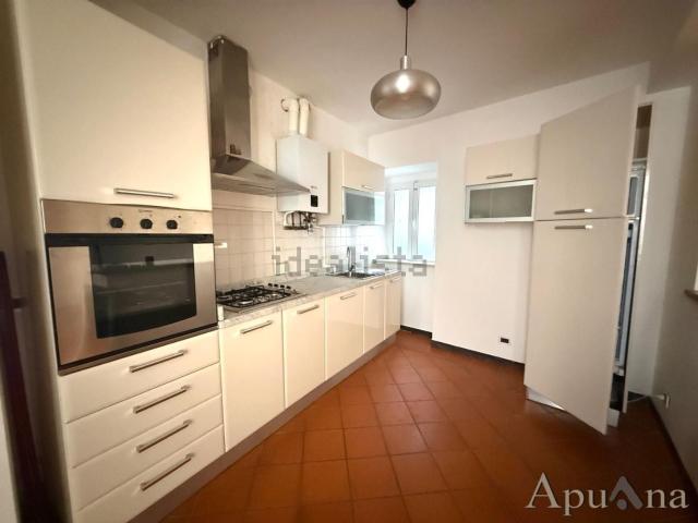 Appartamento in affitto a San Carlo, Marina Di Massa