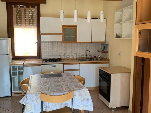 Appartamento in affitto a Biassono, Monza e della Brianza