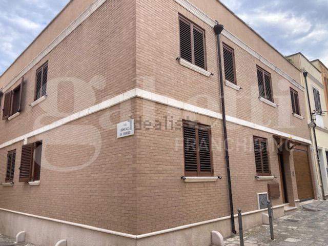 Appartamento in affitto a Centro, Puglia