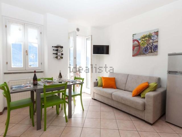 Appartamento in affitto a Musso, Lombardia