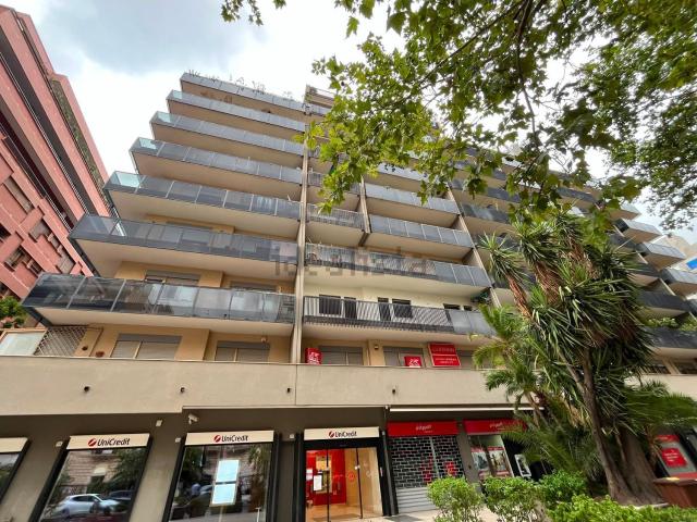 Appartamento in affitto a Quartiere Matteotti, Palermo