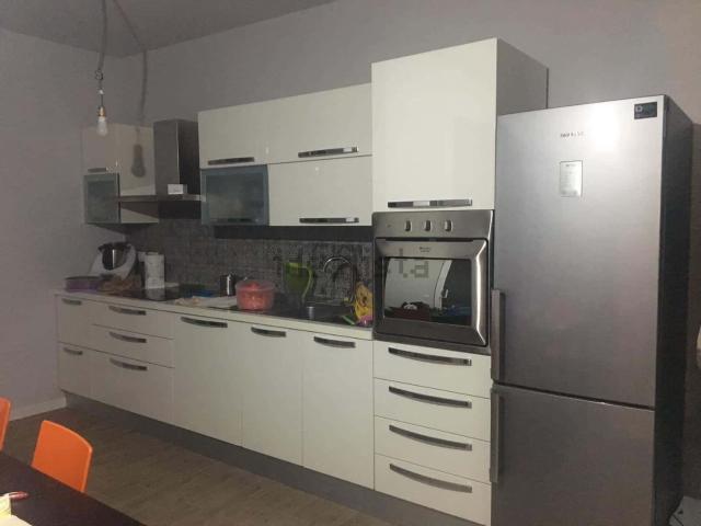 Appartamento in affitto a Municipio 9, Milano