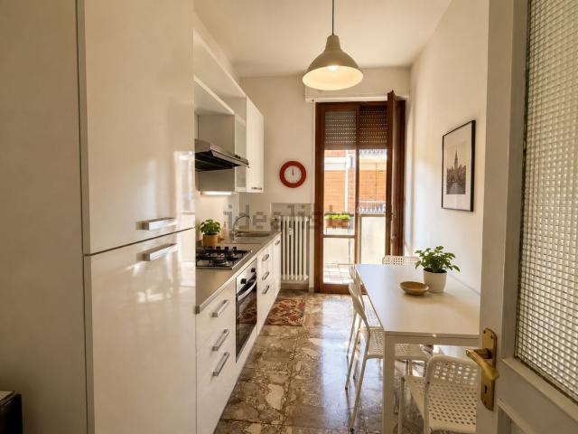 Appartamento in affitto a Centro Storico, Modena