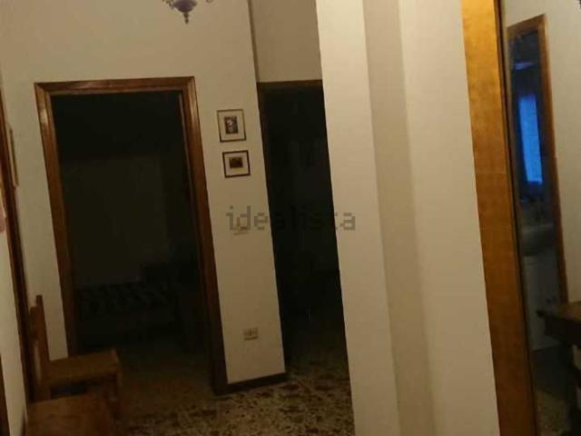 Appartamento in affitto a Bassa Reggiana, Re