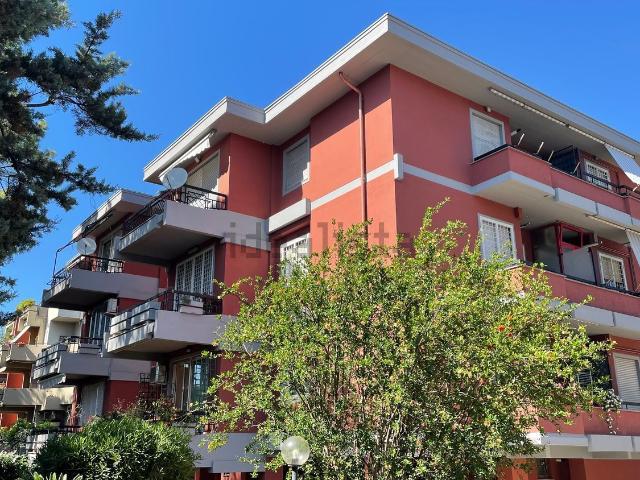 Appartamento in affitto a Mostacciano, Roma Capitale