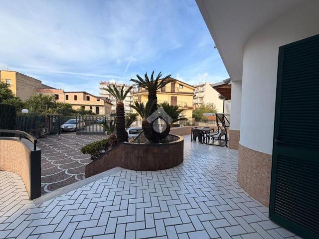 Appartamento in affitto a Mugnano Duemila, Mugnano di Napoli