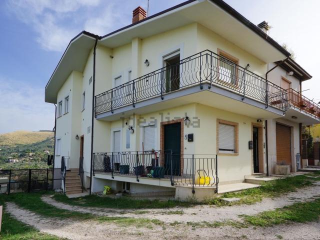 Appartamento in affitto a Fara Sabina, Lazio