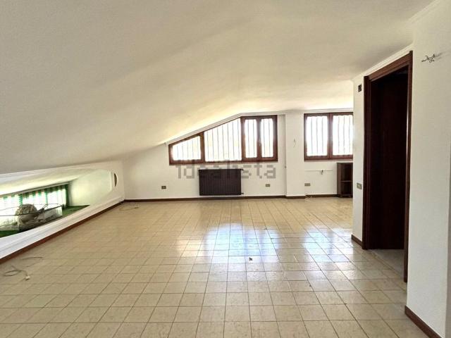 Appartamento in affitto a Gianola, Formia