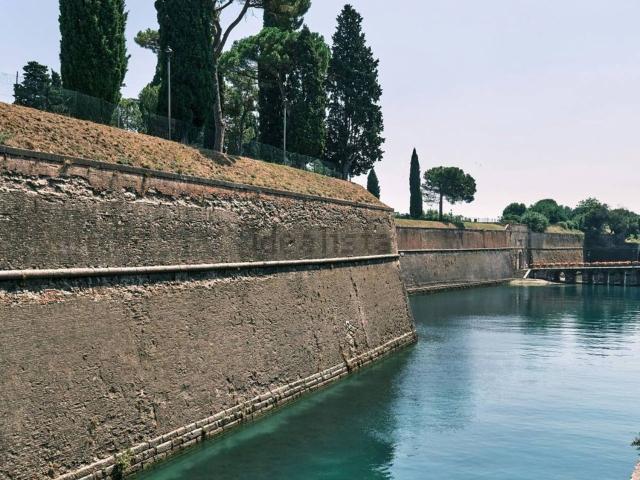 Appartamento in affitto a Peschiera del Garda, Verona