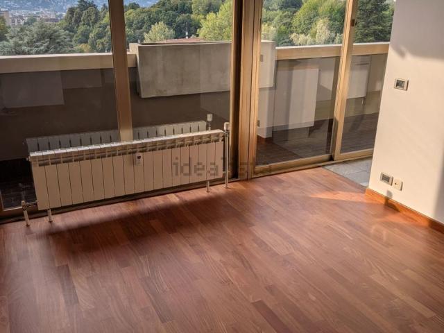 Appartamento in affitto a Como Sole, Como