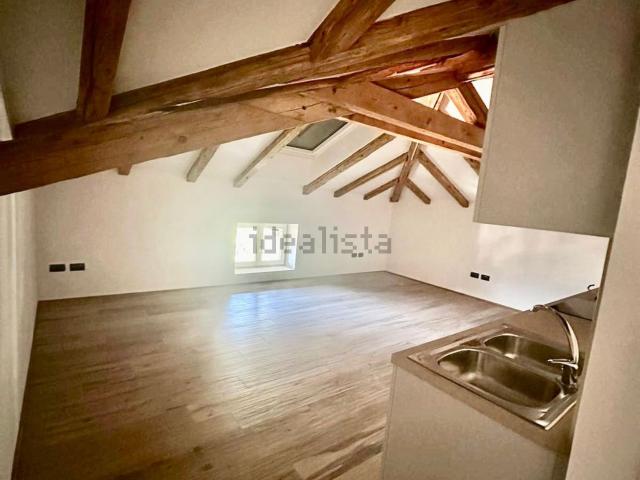 Appartamento in affitto a Campolongo, Rovereto