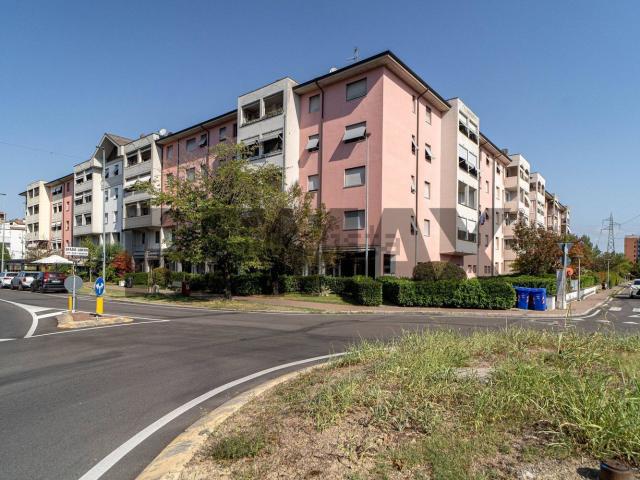 Appartamento in affitto a Marore, Parma