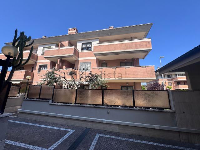Appartamento in affitto a Municipio Roma VIII, Roma Capitale