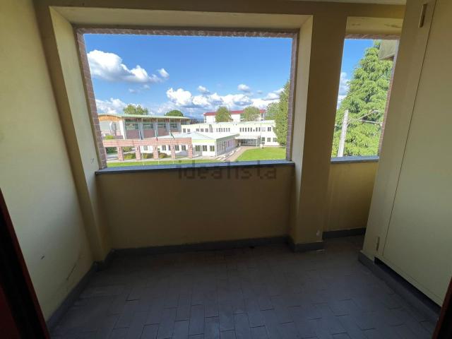 Appartamento in affitto a Azzate, Lombardia