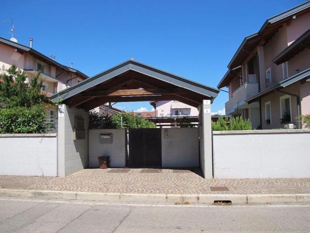 Appartamento in affitto a Pozzuolo Del Friuli, Friuli-Venezia Giulia