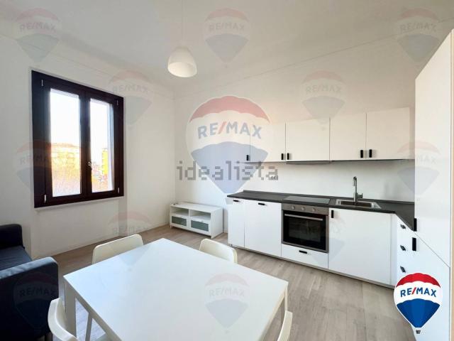 Appartamento in affitto a Municipio 9, Milano
