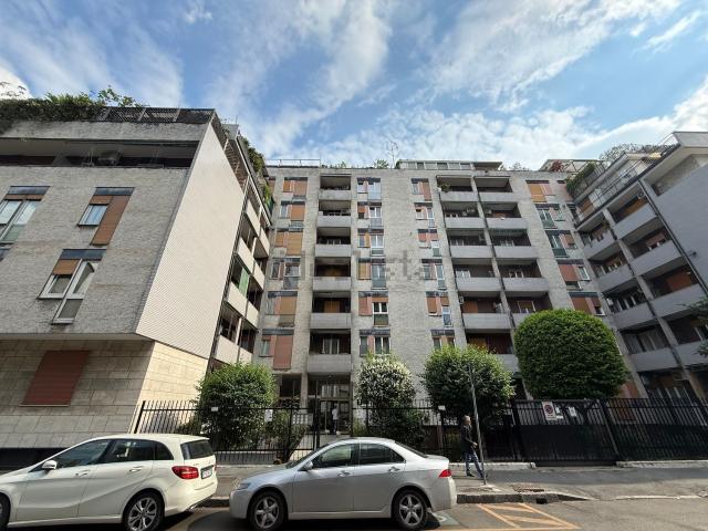 Appartamento in affitto a Municipio 4, Milano