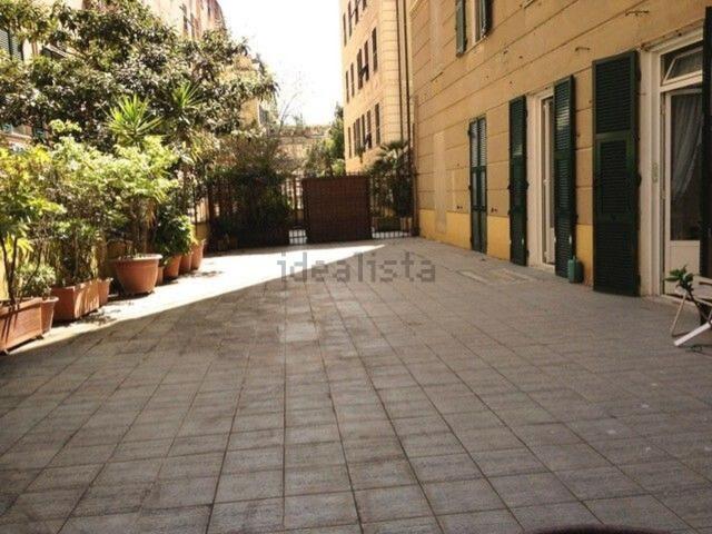 Appartamento in affitto a Centro Est, Serra Riccò