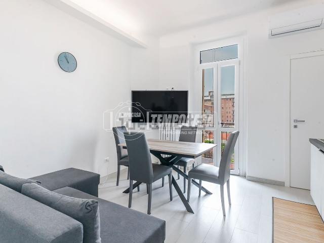 Appartamento in affitto a Municipio 9, Milano