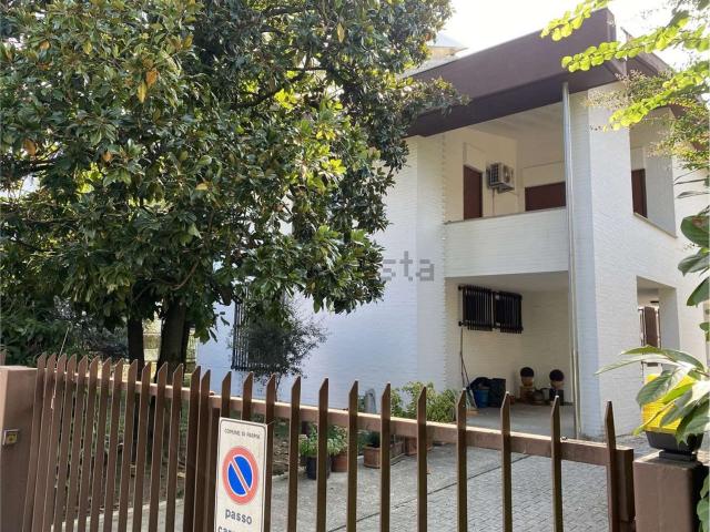 Appartamento in affitto a Marore, Parma