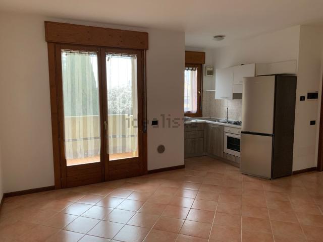 Appartamento in affitto a Torri Di Quartesolo, Veneto