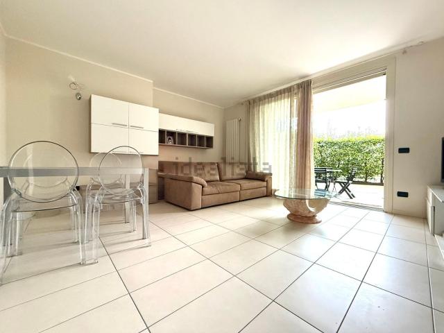 Appartamento in affitto a Lonato, Lombardia