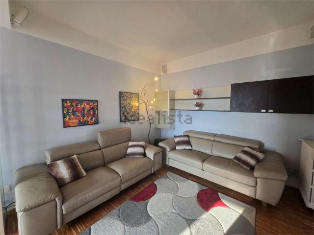 Appartamento in affitto a Sesto Calende, Lombardia