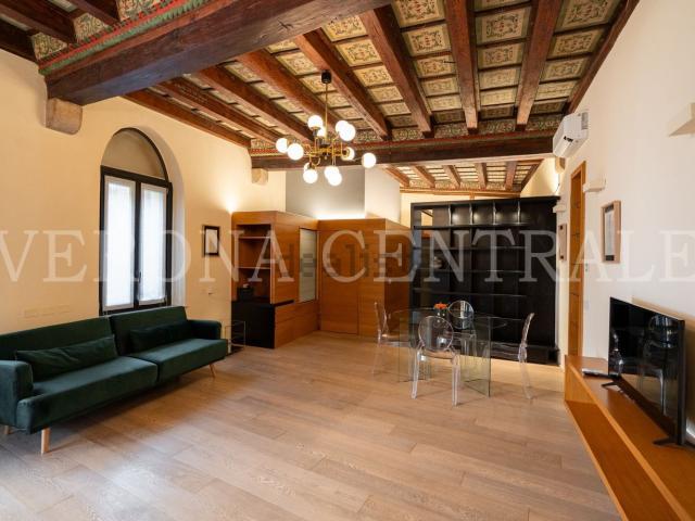 Appartamento in affitto a Centro storico, Brenzone